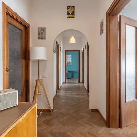 Ankon - Tra Centro E Stazione *